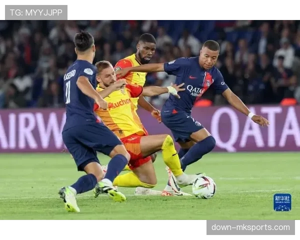 法甲争冠悬念重燃：巴黎领先优势仅1分，朗斯死咬不放